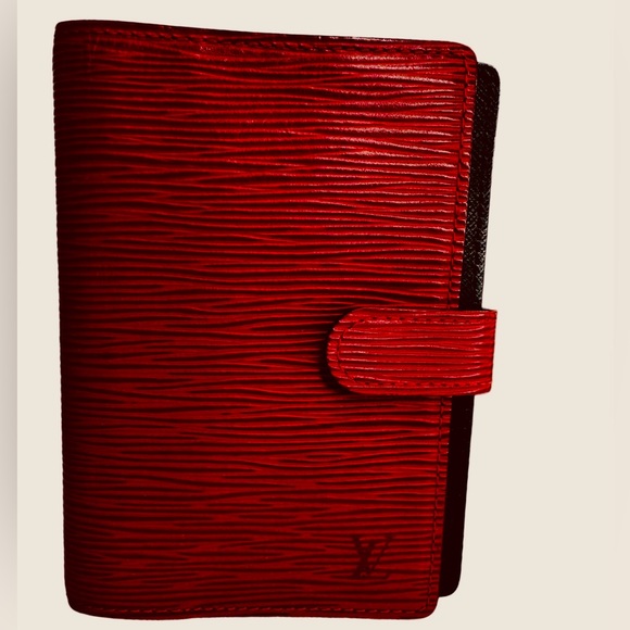 Louis Vuitton EPI Agenda - Picture 2 of 4